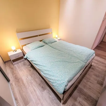 Comfy & Stylish Flat In The City Centre + Parking Bratislava Exterior photo