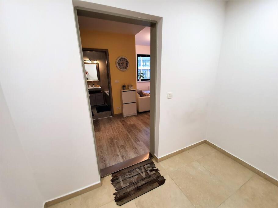 Comfy & Stylish Flat In The Centre + Parking Апартаменти