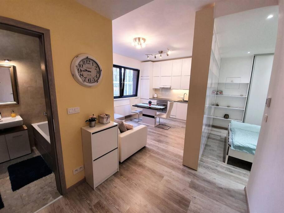 Comfy & Stylish Flat In The Centre + Parking *